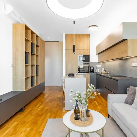 Apartmán Modern View Apt, Free Parking *