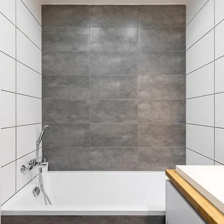 Modern View Apt, Free Parking Μπρατισλάβα